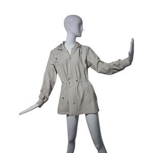Bernardo Quiet Luxury Women's size Medium Lightweight Hooded Jacket Preppy